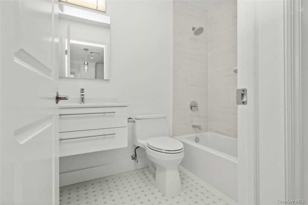 517 Walnut Street, Unit #B, Rye, NY 10543 - Photo 15 of 34