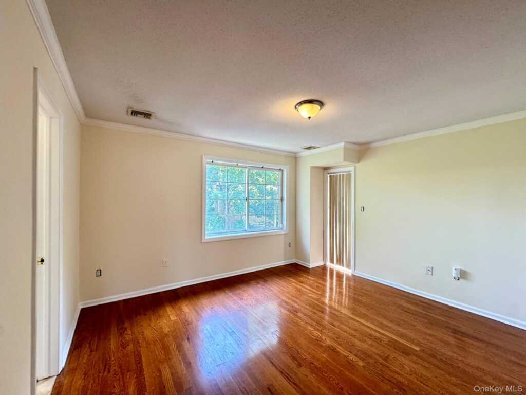 5 Crosby Place, New Rochelle, NY 10801 - Photo 10 of 20