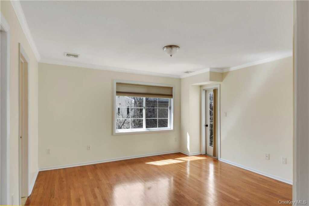 5 Crosby Place, New Rochelle, NY 10801 - Photo 12 of 20