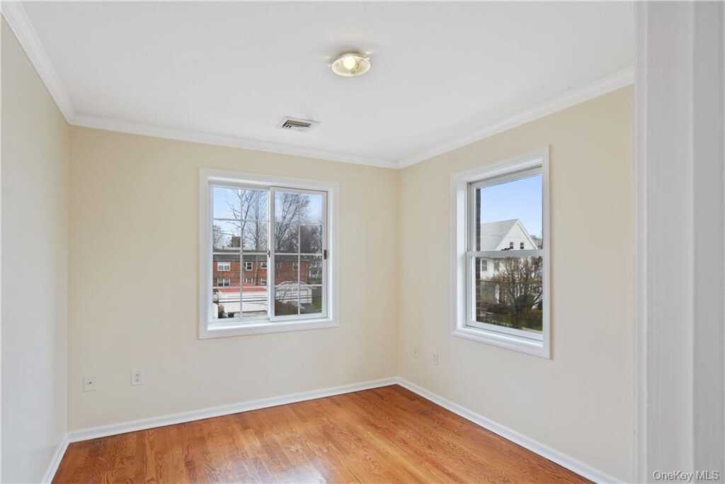 5 Crosby Place, New Rochelle, NY 10801 - Photo 16 of 20
