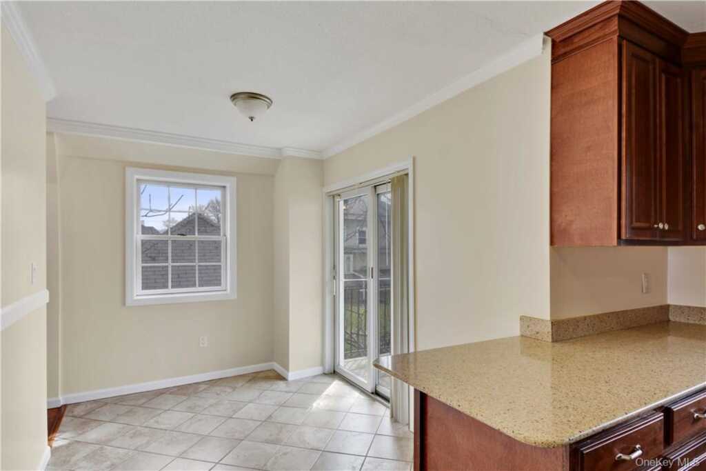 5 Crosby Place, New Rochelle, NY 10801 - Photo 7 of 20