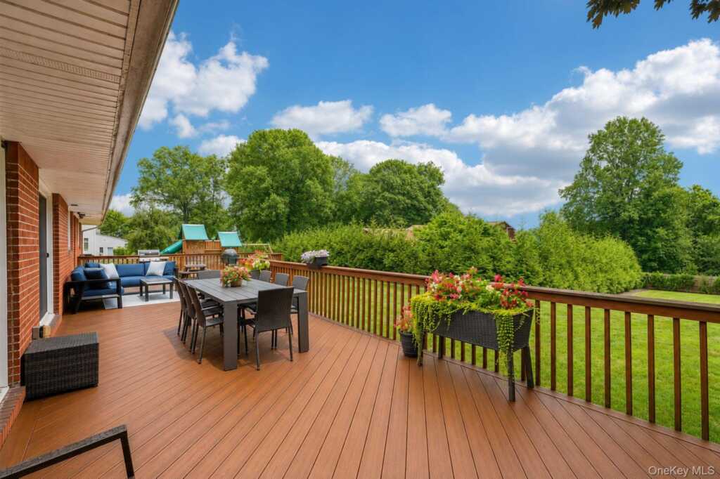 335 Strawtown Road, New City, NY 10956 - Photo 26 of 37