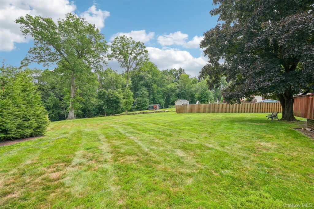 335 Strawtown Road, New City, NY 10956 - Photo 29 of 37