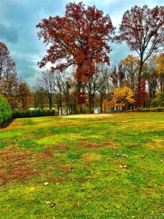 335 Strawtown Road, New City, NY 10956 - Photo 34 of 37