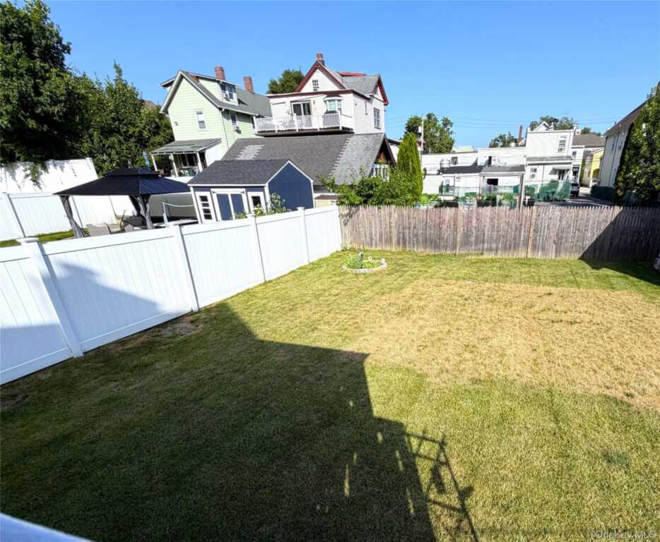 411 Elm Street, Rye, NY 10573 - Photo 18 of 21