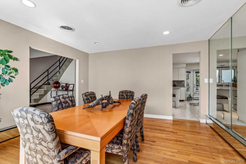 21 Windgate Drive, New City, NY 10956 - Photo 15 of 50