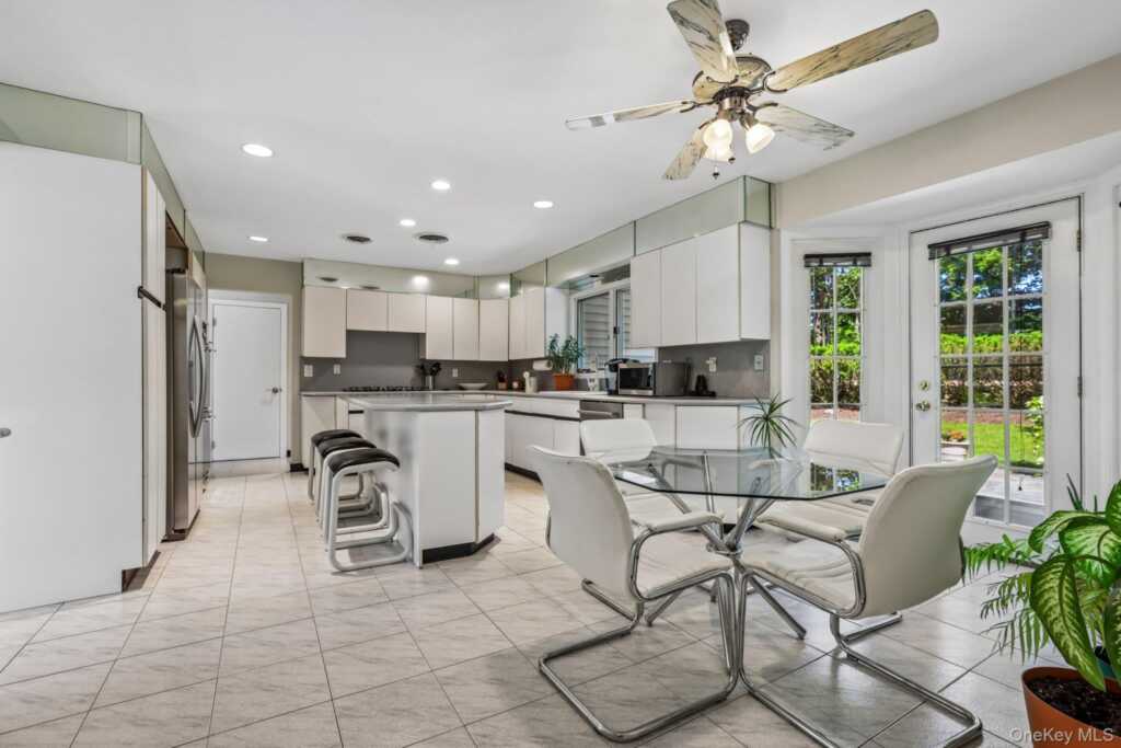 21 Windgate Drive, New City, NY 10956 - Photo 18 of 50