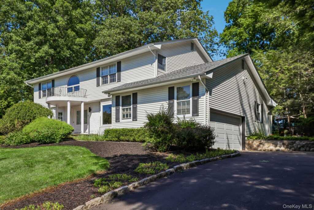 21 Windgate Drive, New City, NY 10956 - Photo 3 of 50