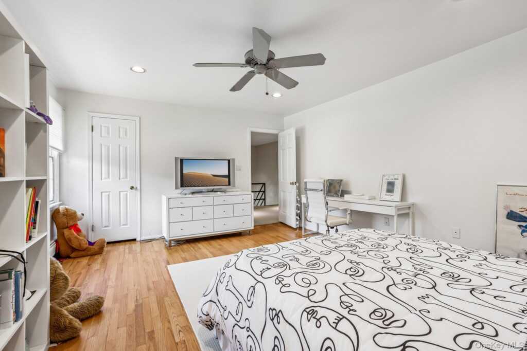 21 Windgate Drive, New City, NY 10956 - Photo 35 of 50
