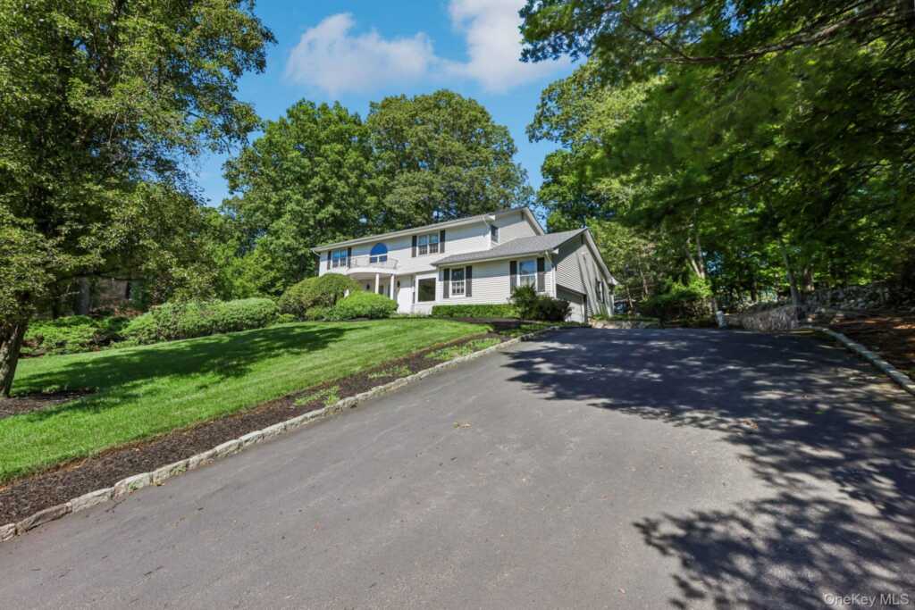 21 Windgate Drive, New City, NY 10956 - Photo 4 of 50