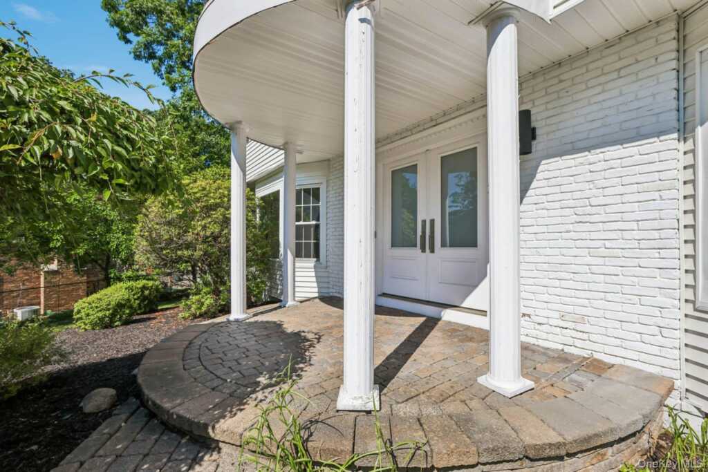 21 Windgate Drive, New City, NY 10956 - Photo 6 of 50
