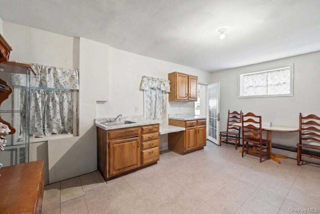 114 W Main Street, Stony Point, NY 10980 - Photo 7 of 15