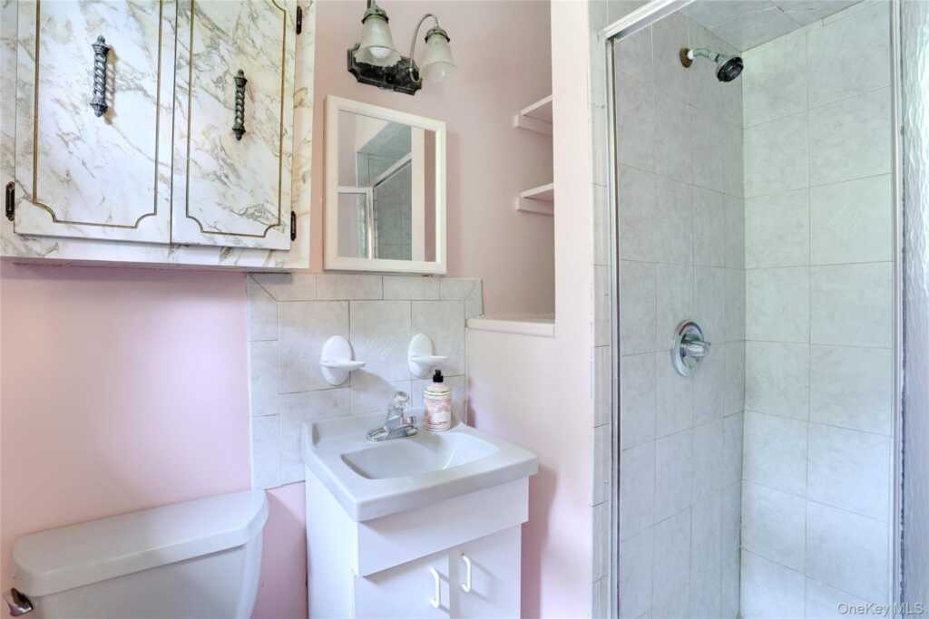 1 Verdin Drive, New City, NY 10956 - Photo 10 of 49