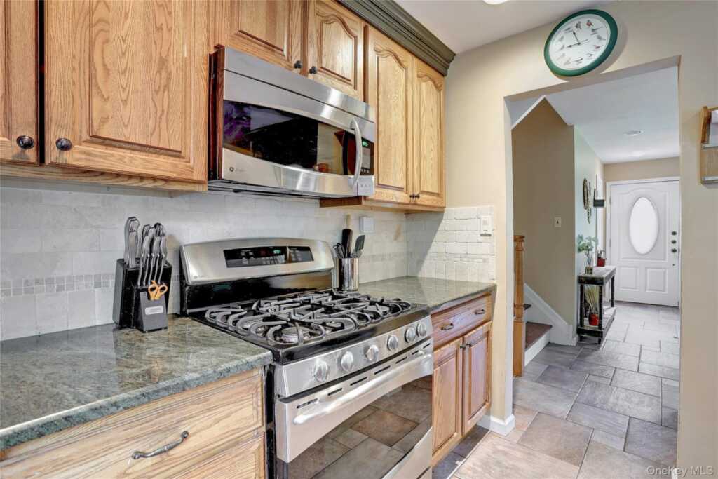 1 Verdin Drive, New City, NY 10956 - Photo 15 of 49