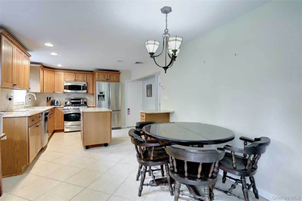 1 Verdin Drive, New City, NY 10956 - Photo 25 of 49