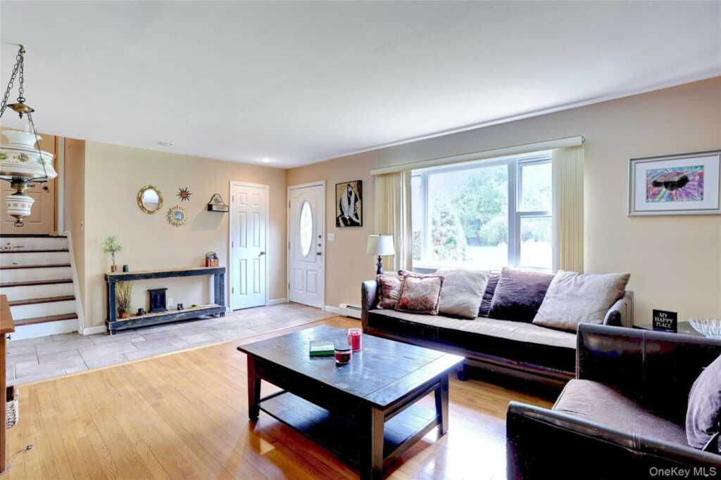 1 Verdin Drive, New City, NY 10956 - Photo 4 of 49