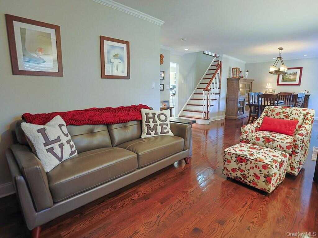 68 Van Buren Street, Pearl River, NY 10965 - Photo 18 of 45