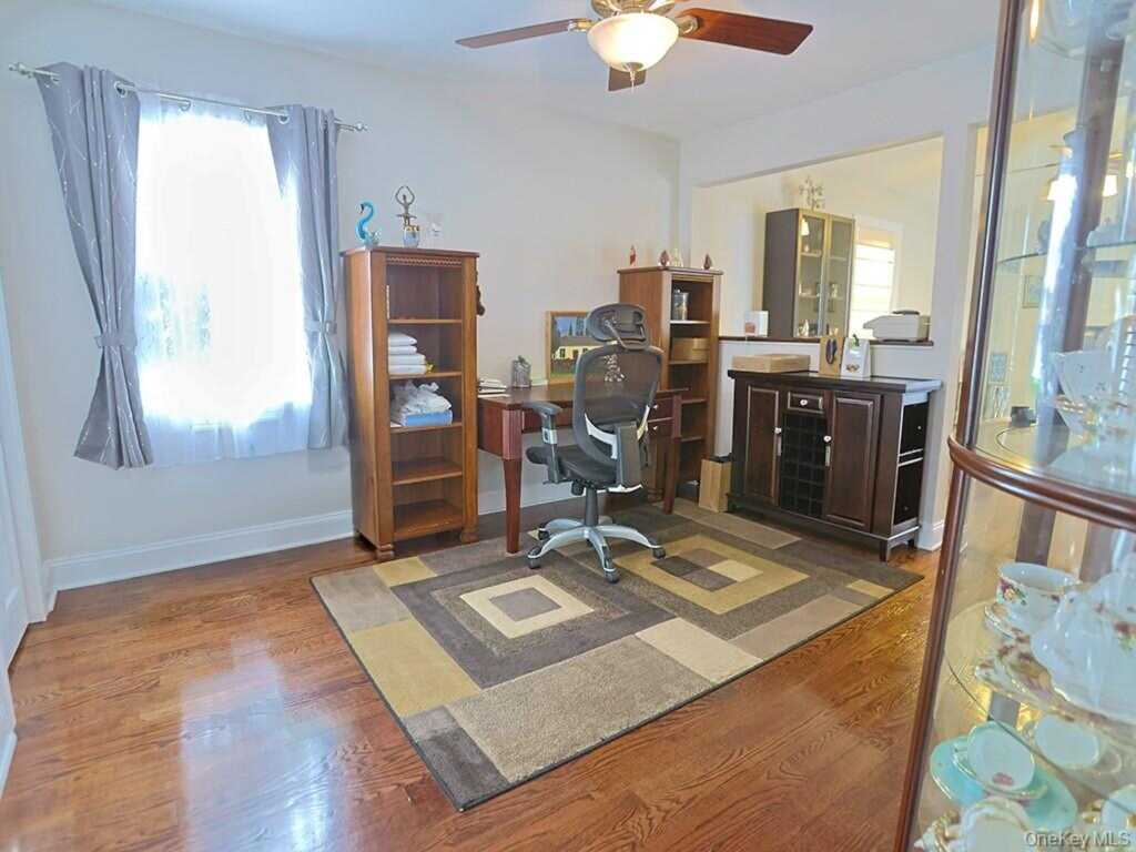 68 Van Buren Street, Pearl River, NY 10965 - Photo 19 of 45
