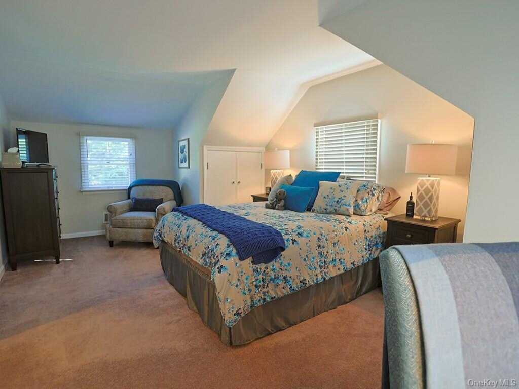 68 Van Buren Street, Pearl River, NY 10965 - Photo 3 of 45