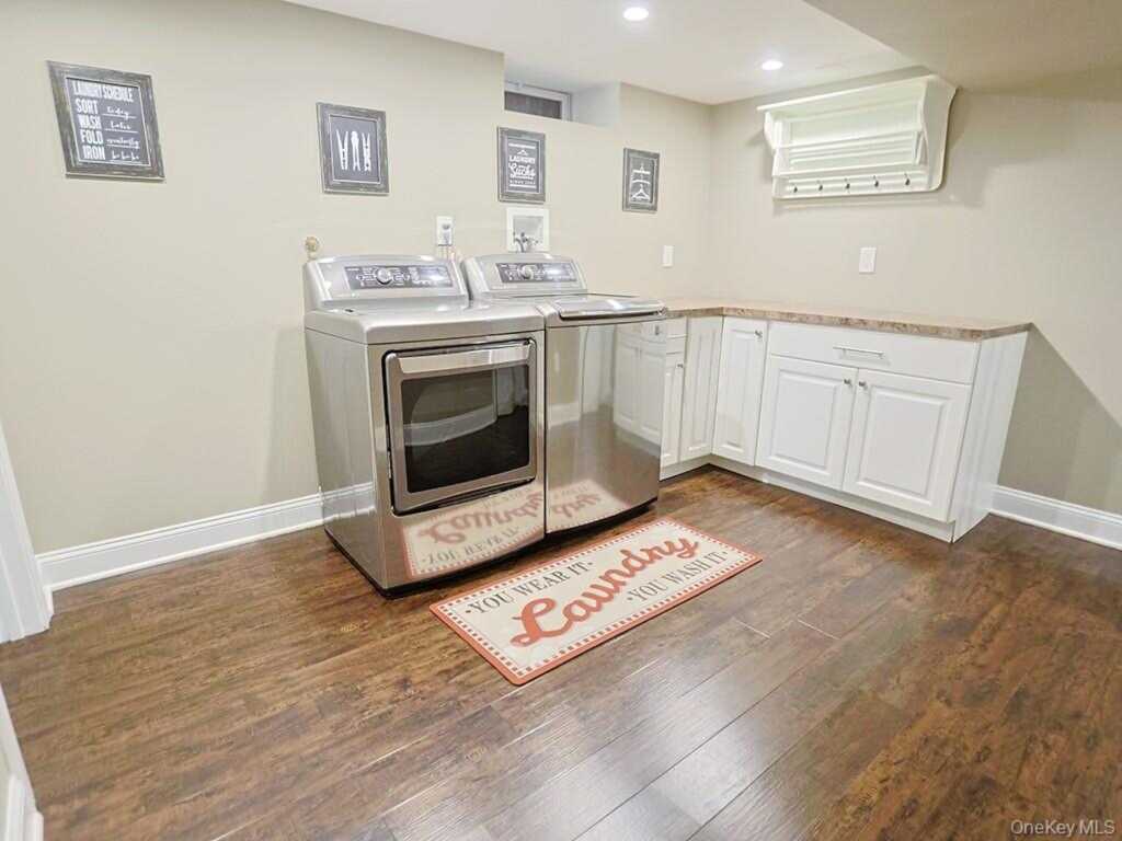 68 Van Buren Street, Pearl River, NY 10965 - Photo 30 of 45