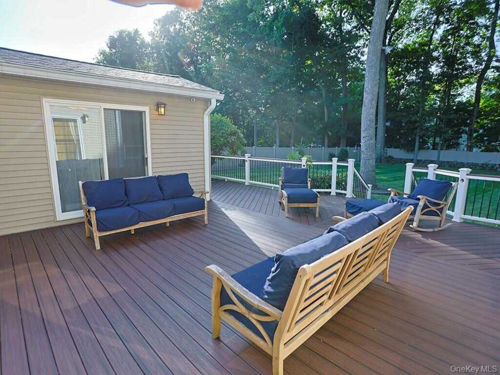 68 Van Buren Street, Pearl River, NY 10965 - Photo 6 of 45