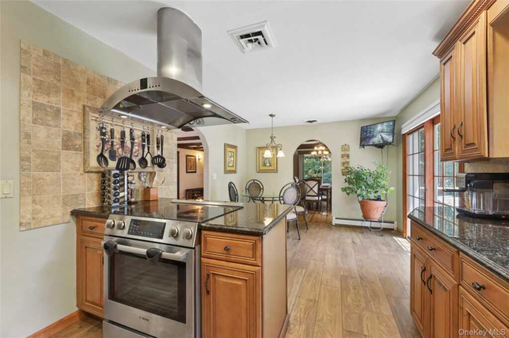 341 Call Hollow Road, Stony Point, NY 10980 - Photo 12 of 46