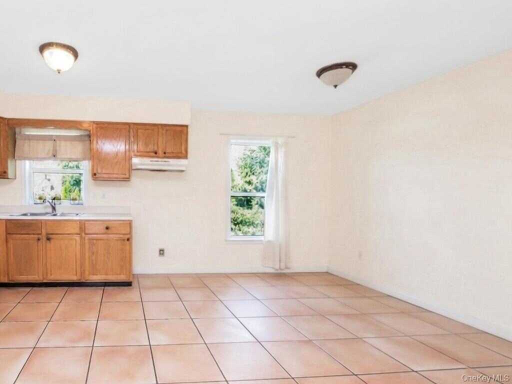 285 Centre Avenue, New Rochelle, NY 10805 - Photo 15 of 36