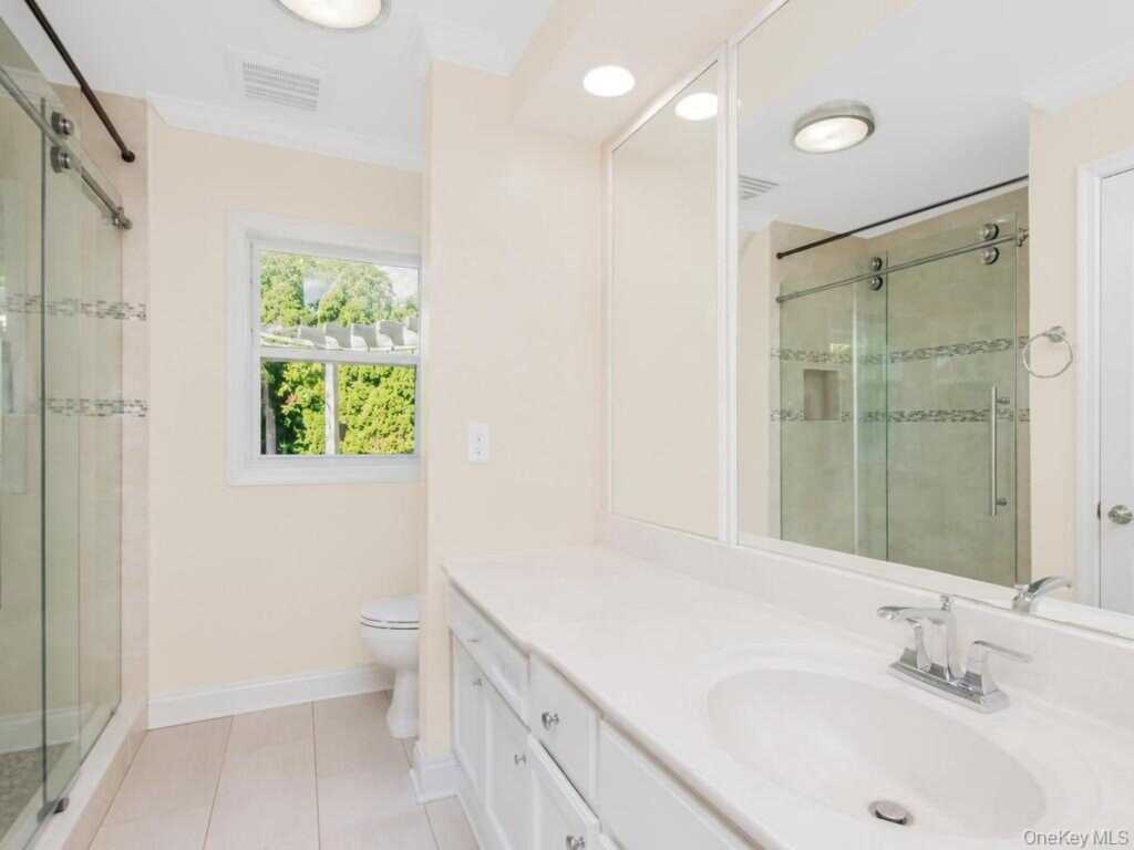 285 Centre Avenue, New Rochelle, NY 10805 - Photo 19 of 36