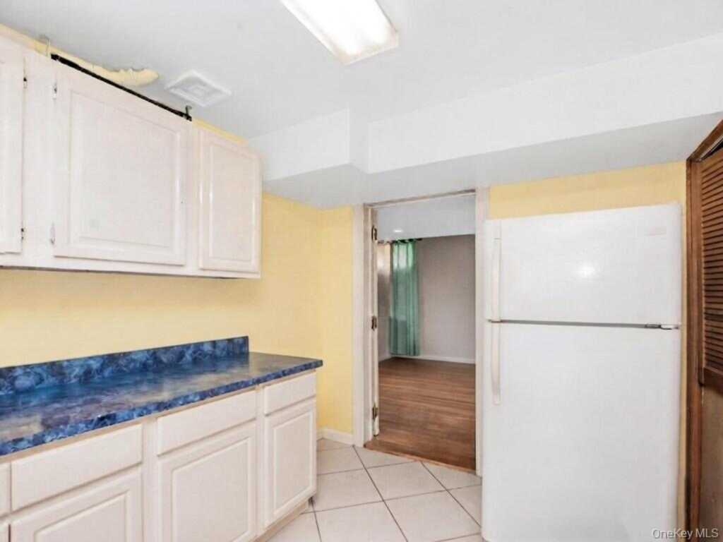 285 Centre Avenue, New Rochelle, NY 10805 - Photo 26 of 36