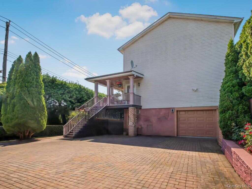 285 Centre Avenue, New Rochelle, NY 10805 - Photo 3 of 36