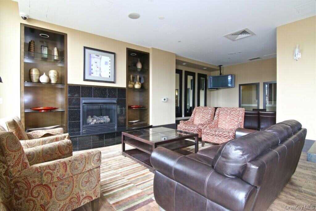 300 Mamaroneck Avenue, Unit #632, White Plains, NY 10605 - Photo 15 of 20
