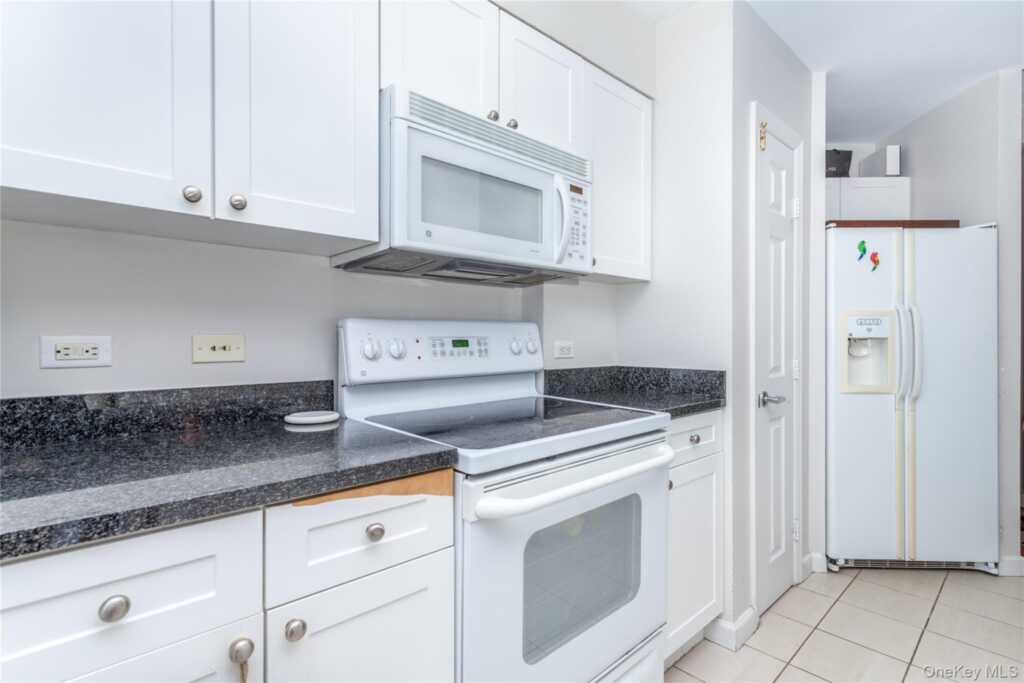 300 Mamaroneck Avenue, Unit #632, White Plains, NY 10605 - Photo 5 of 20