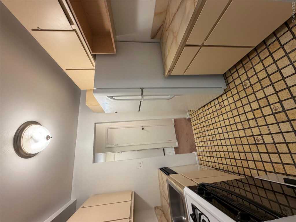 2241 Palmer Ave, Unit #3H, New Rochelle, NY 10801 - Photo 7 of 14