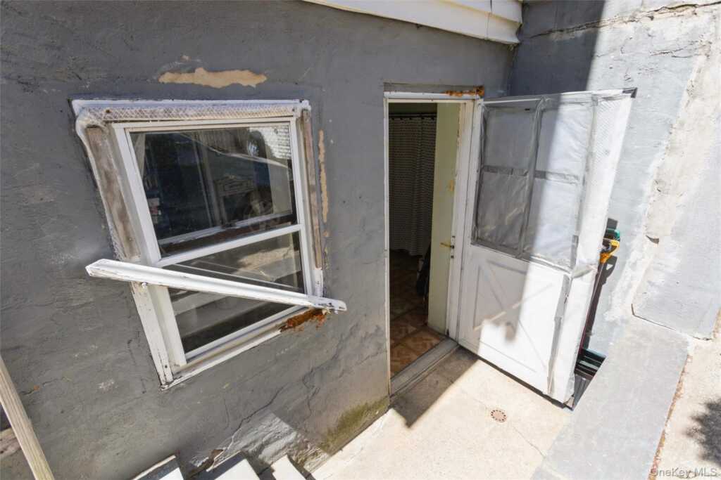 148 Lincoln Avenue, New Rochelle, NY 10801 - Photo 37 of 50