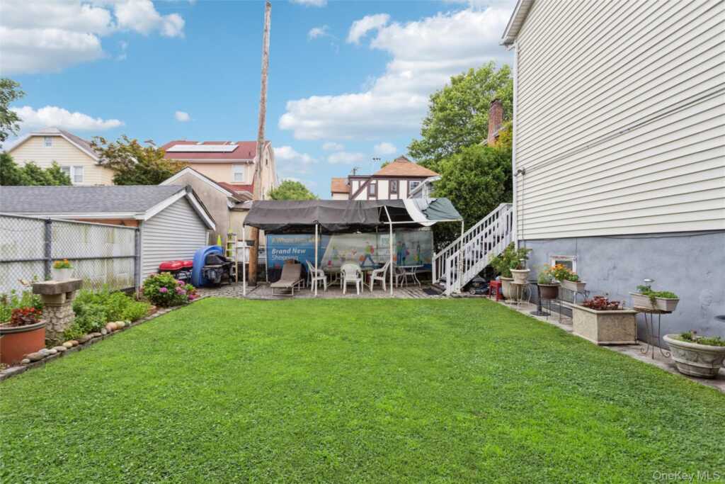 148 Lincoln Avenue, New Rochelle, NY 10801 - Photo 4 of 50