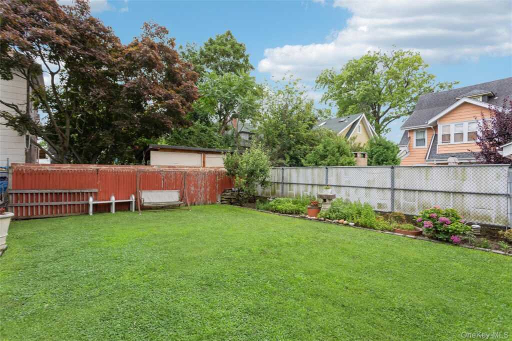 148 Lincoln Avenue, New Rochelle, NY 10801 - Photo 45 of 50