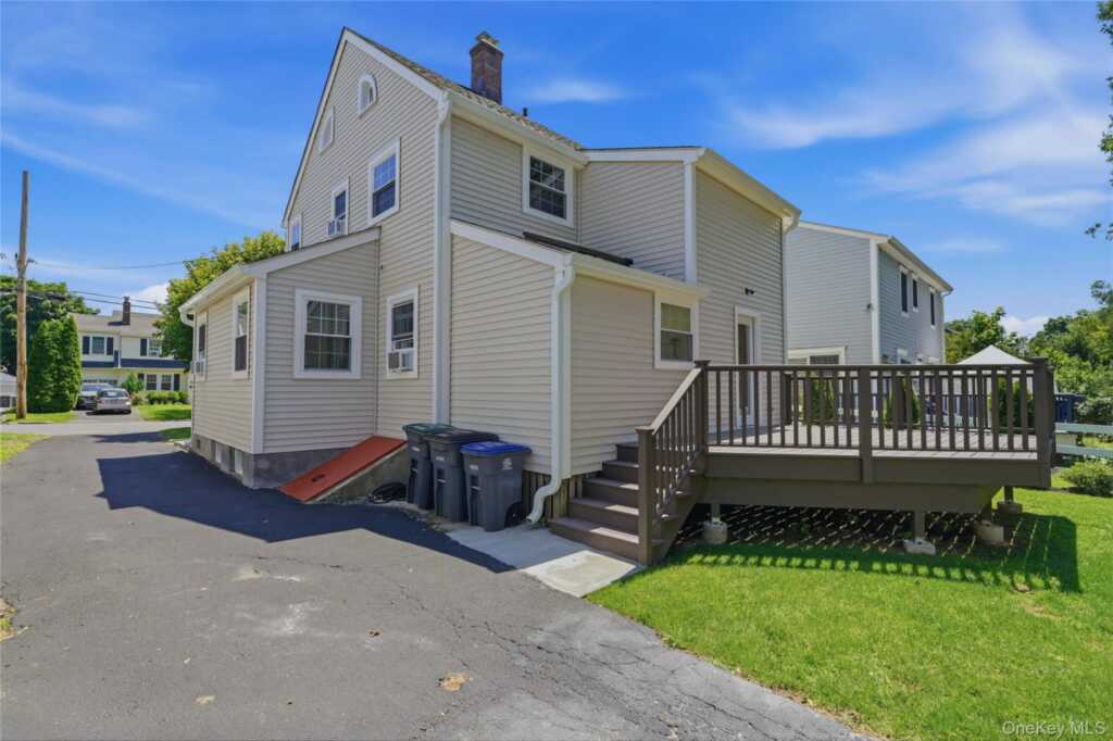 168 Longview Avenue, White Plains, NY 10605 - Photo 34 of 44