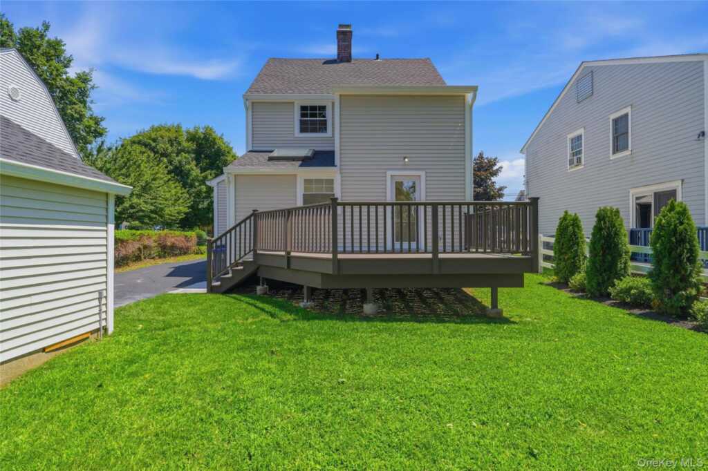 168 Longview Avenue, White Plains, NY 10605 - Photo 35 of 44