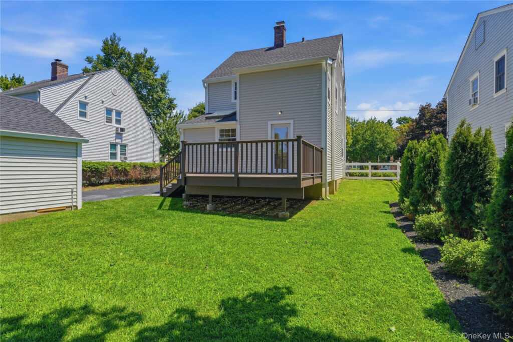168 Longview Avenue, White Plains, NY 10605 - Photo 36 of 44