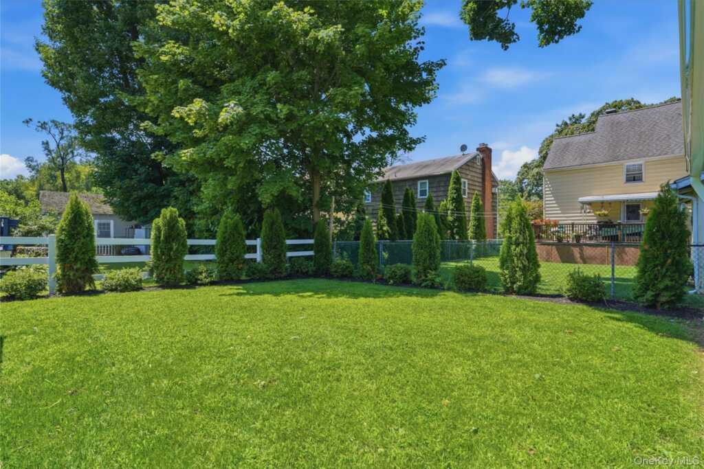 168 Longview Avenue, White Plains, NY 10605 - Photo 37 of 44