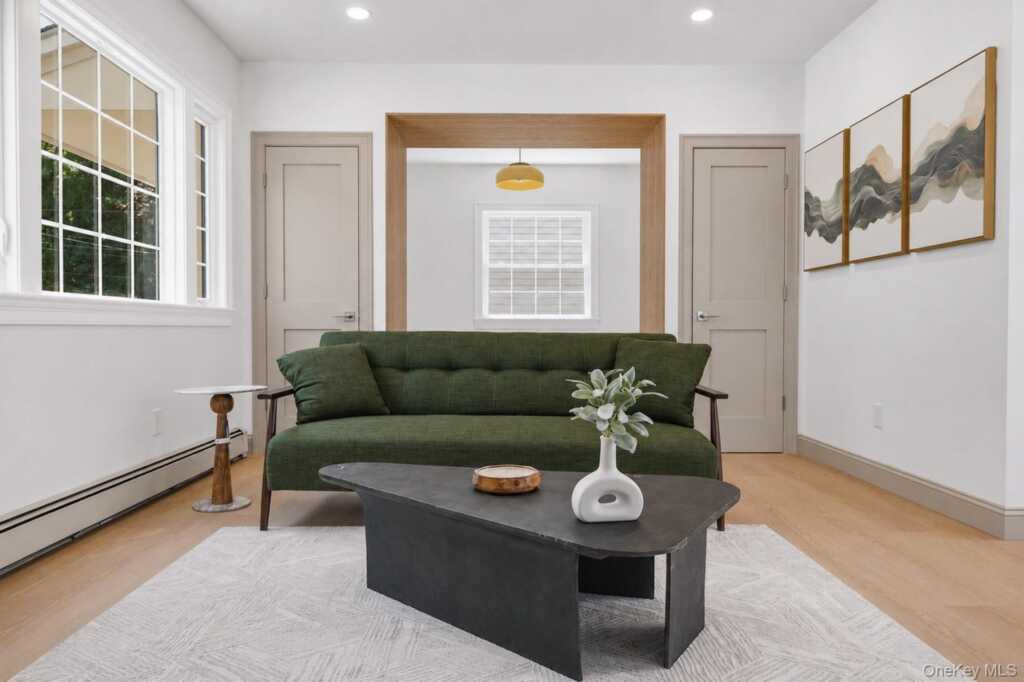 168 Longview Avenue, White Plains, NY 10605 - Photo 9 of 44