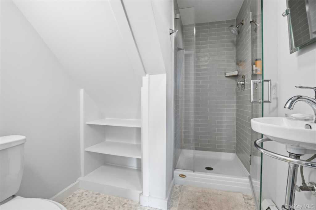 897 Route 9w, Nyack, NY 10960 - Photo 35 of 50