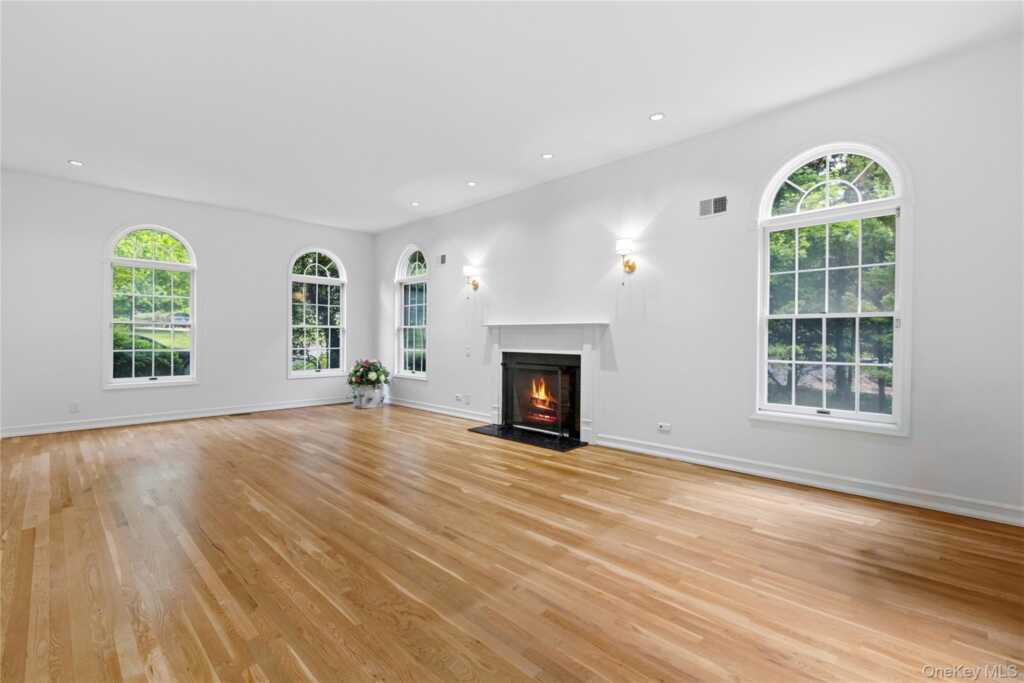 191 Beechmont Drive, New Rochelle, NY 10804 - Photo 20 of 49