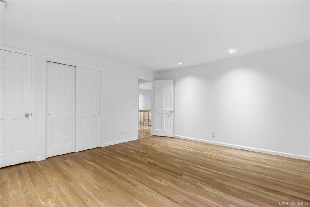 191 Beechmont Drive, New Rochelle, NY 10804 - Photo 23 of 49