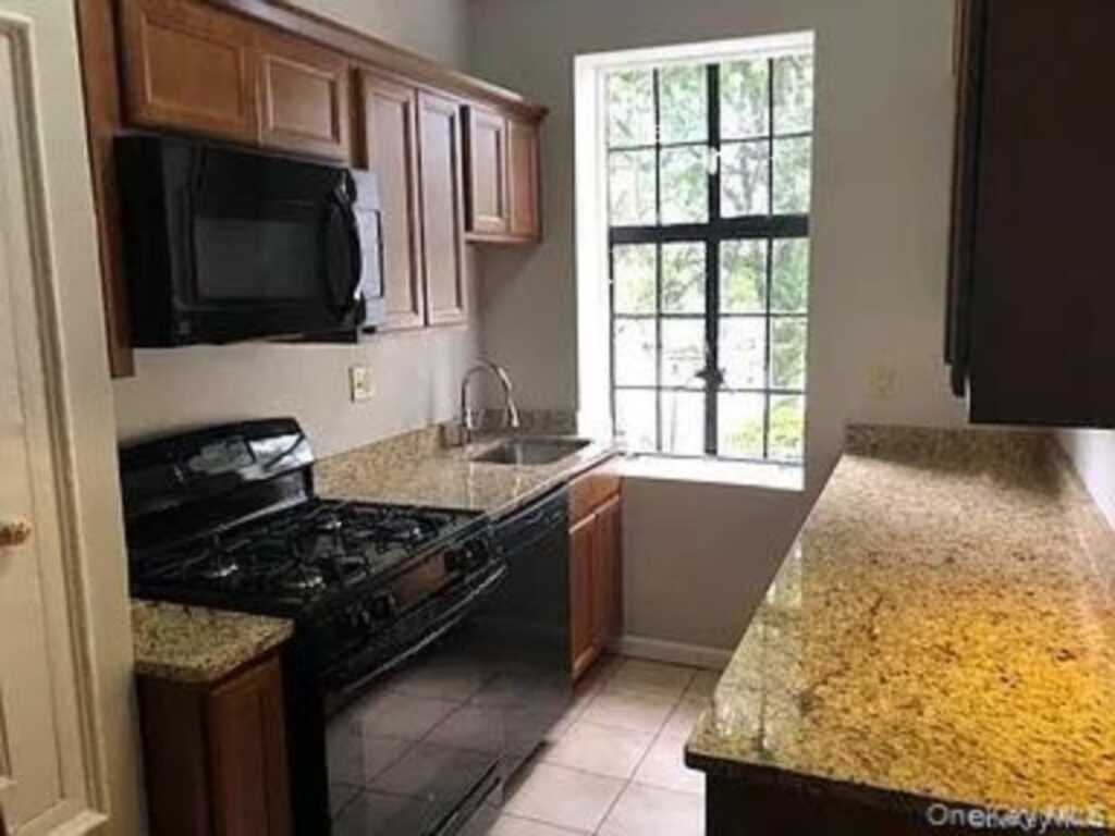 2 Westchester Avenue, White Plains, NY 10601 - Photo 2 of 16
