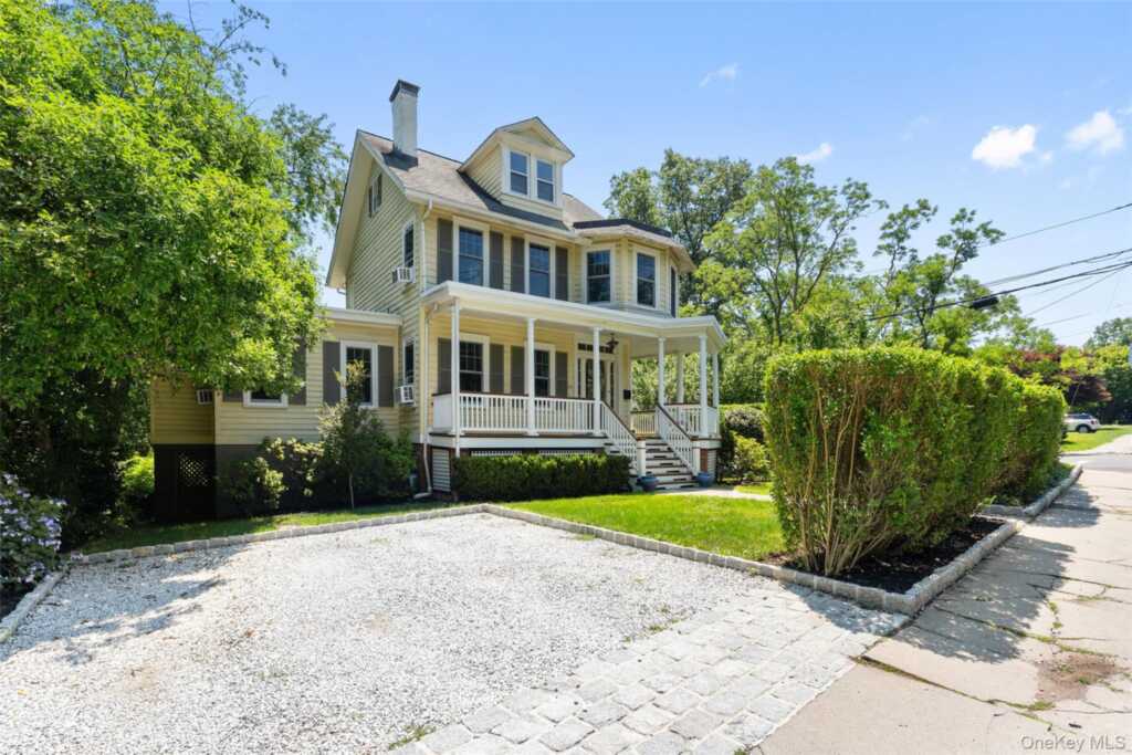221 Piermont Avenue, Nyack, NY 10960 - Photo 2 of 39