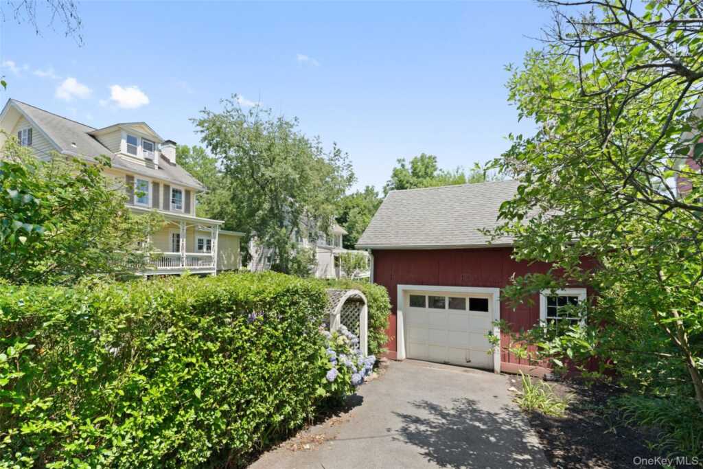 221 Piermont Avenue, Nyack, NY 10960 - Photo 35 of 39