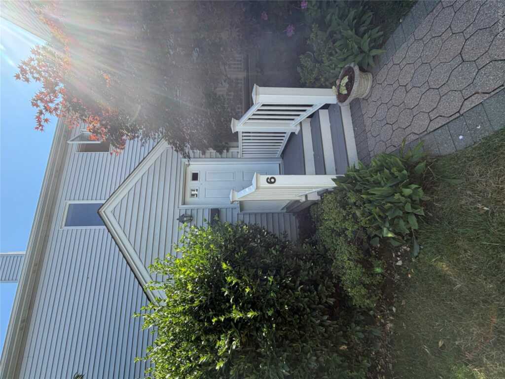 6 Cornell Place, Rye, NY 10580