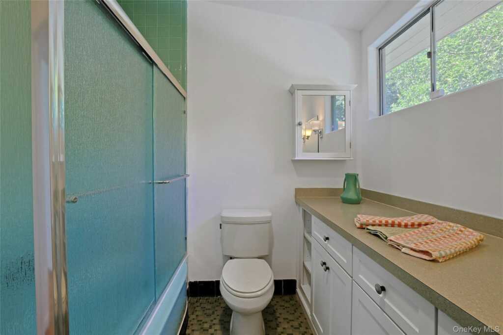 107 Larchdale Avenue, Nyack, NY 10960 - Photo 20 of 28