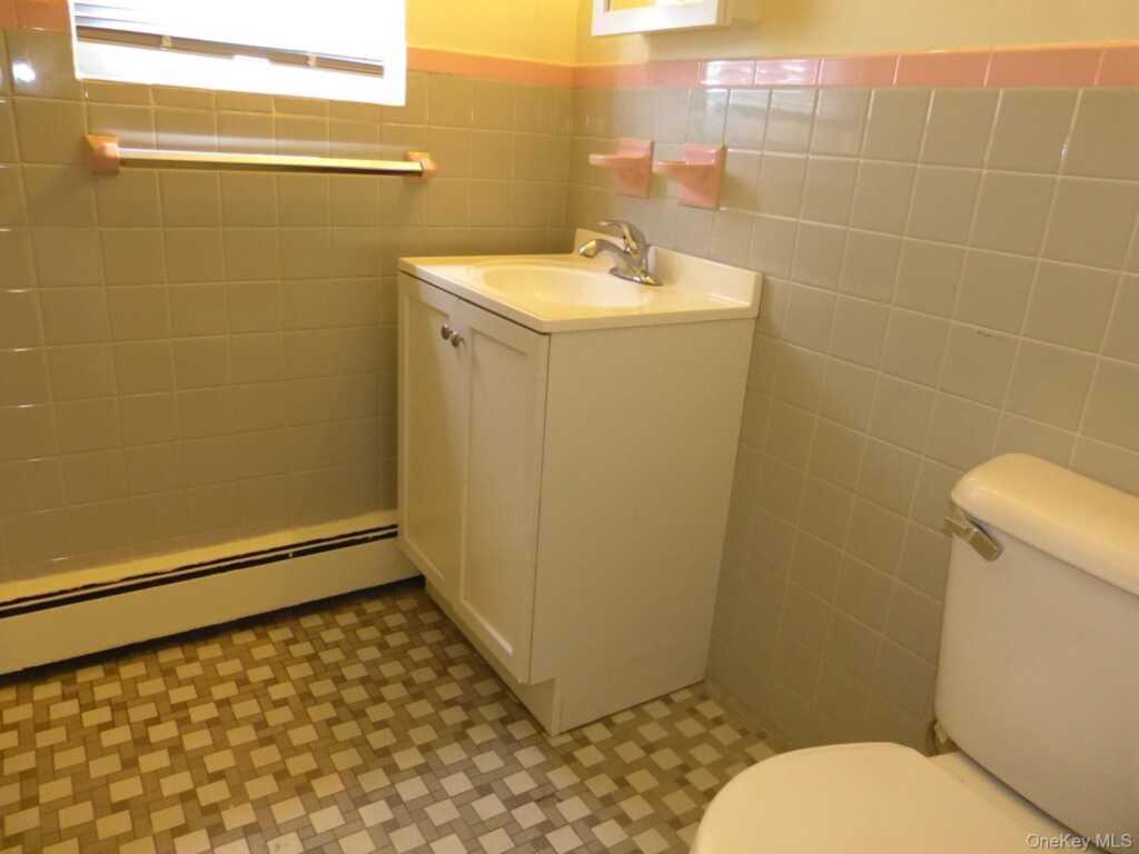 6 Duryea Place, Unit #4C, Nyack, NY 10960 - Photo 6 of 8